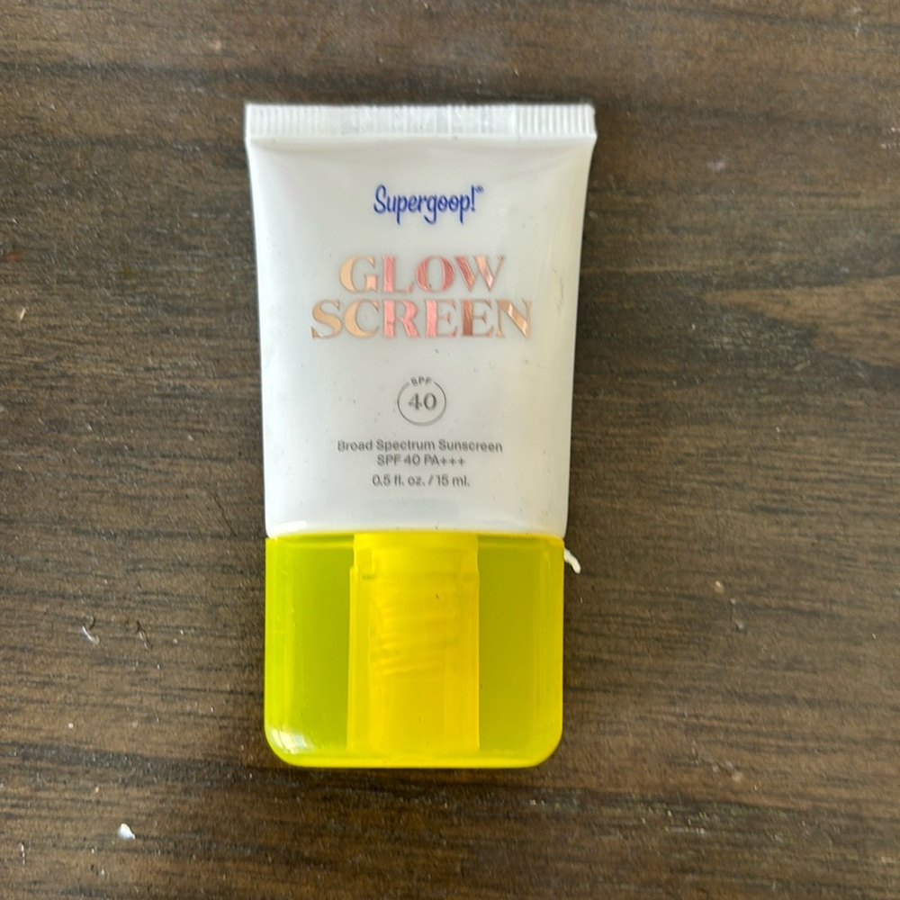 Super goop glow screen